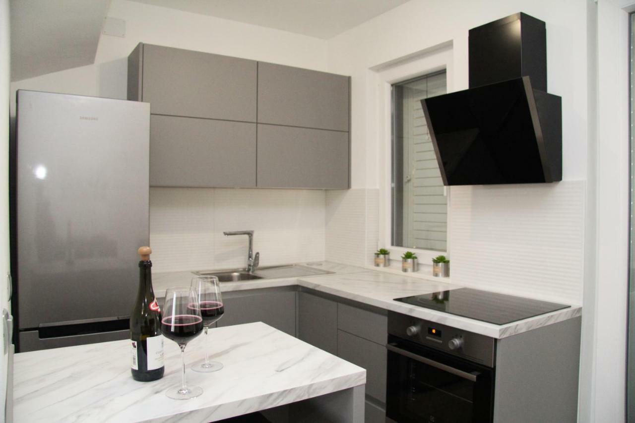 Apartman Ivana Biograd Na Moru Exteriér fotografie