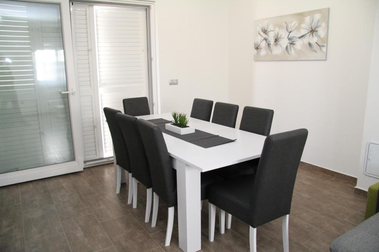 Apartman Ivana Biograd Na Moru Exteriér fotografie