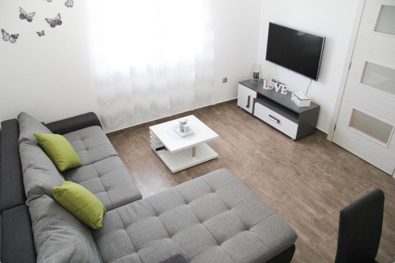 Apartman Ivana Biograd Na Moru Exteriér fotografie